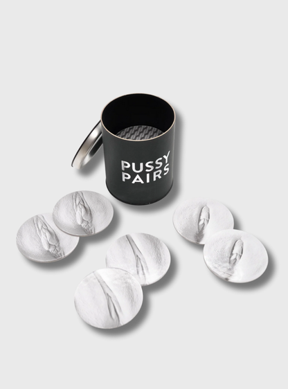 Pussy Pairs aka Mumury
